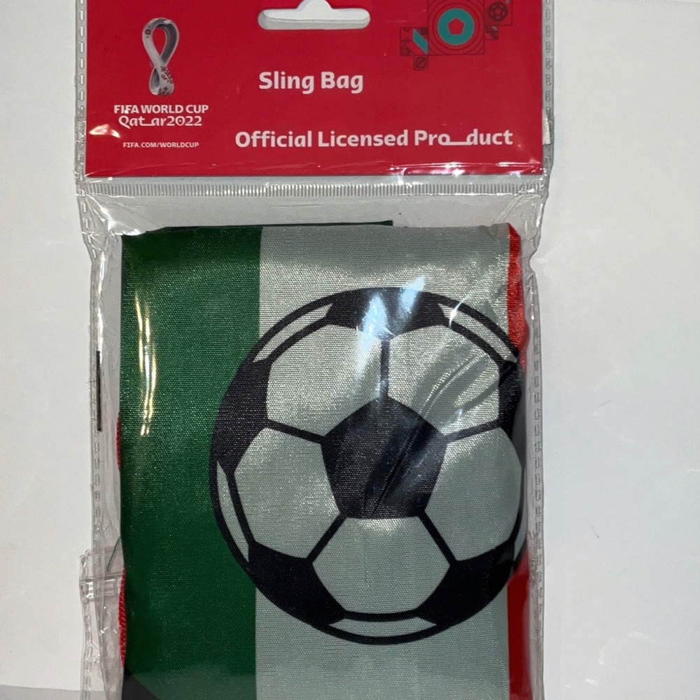 Sling Bag Mexico FIFA World Cup q022 NEW opened for pictures only - Picture 2 of 6